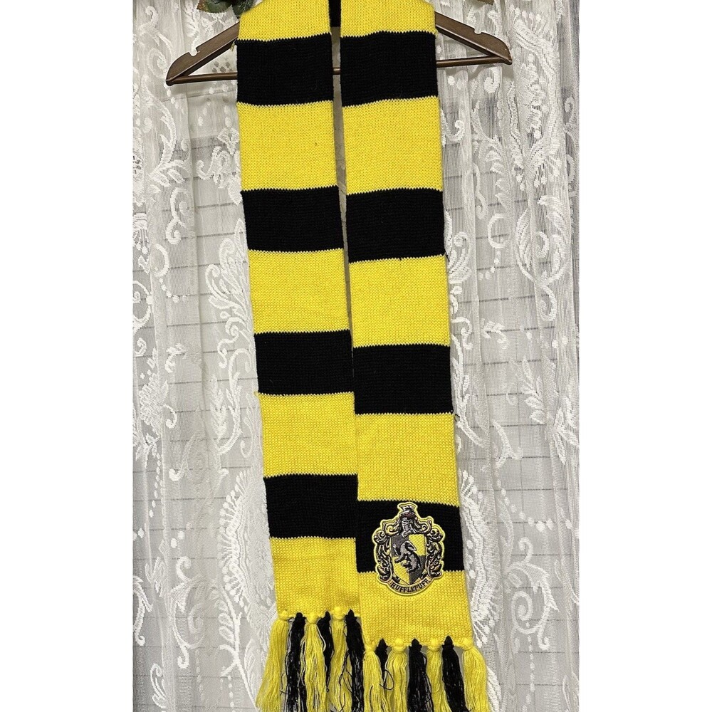 Harry Potter Hufflepuff Deluxe Scarf Yellow Black Rubies One Size